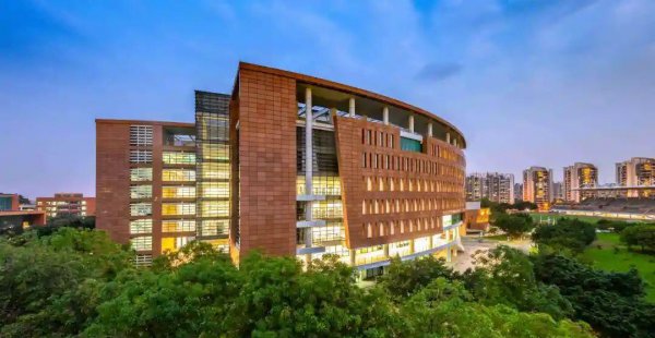 考公务员的十大专业