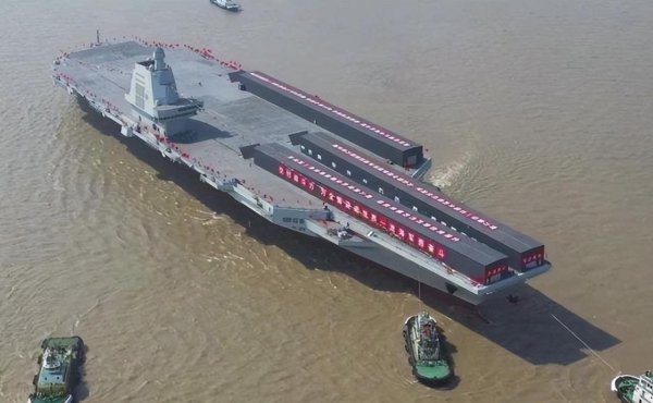 打造一艘航母需要多少人民币