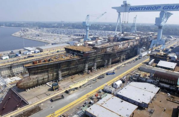 打造一艘航母需要多少人民币