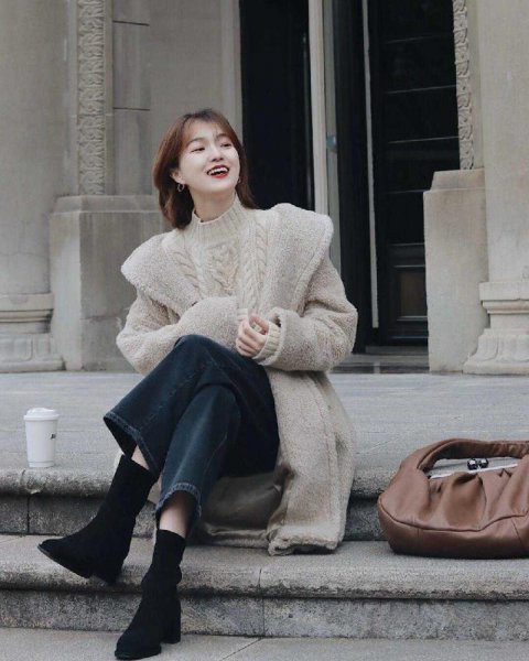 穿衣服忌上深下浅