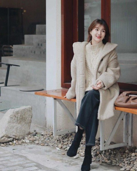 穿衣服忌上深下浅