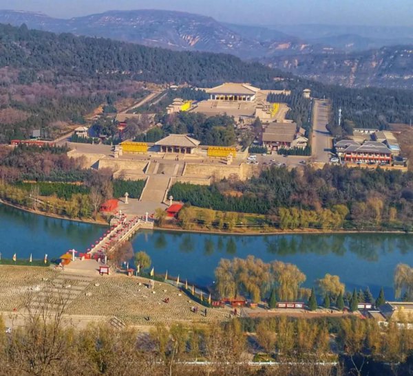 黄土高坡指的是哪个地方