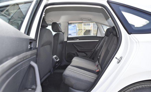 轩逸和朗逸哪个好