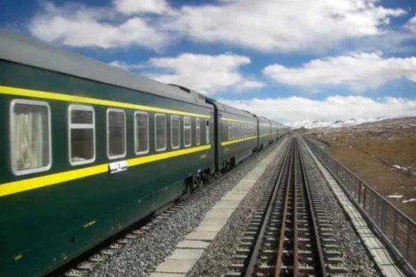 去拉萨的火车路线哪条最好看