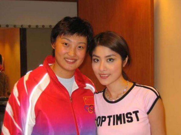 中国女排杨昊个人简历