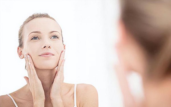 防晒霜打开一年后还能用吗