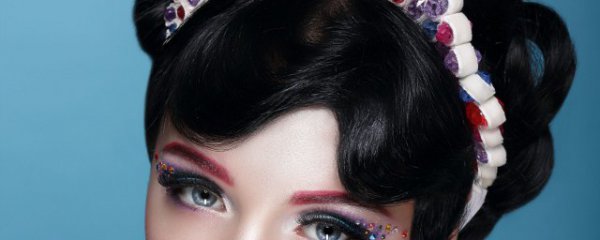 皮肤发黄染什么颜色头发显白