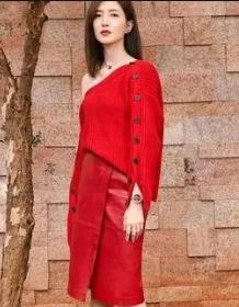 红配什么颜色最合适