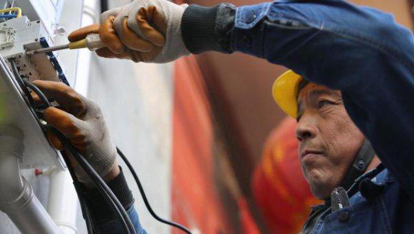 邻居的零线我的火线我家电表会转吗