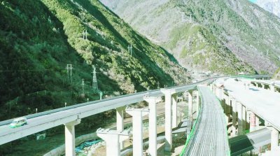 雅叶高速的起点和终点分别是 雅叶高速公路修建的意义