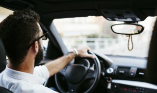 车里配什么物件好 车里配哪些物件好