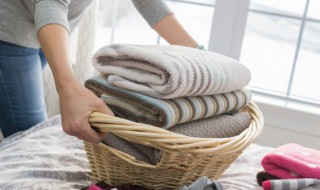 属马穿什么颜色衣服旺财 属马穿啥颜色衣服旺财