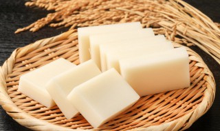 年糕是用什么米做的 正宗的年糕是什么米做的