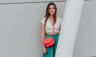 皮包有褶皱怎么办 皮包有褶皱如何处理