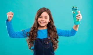 八岁缺水的人戴什么好 8岁缺水的人戴哪些东西好