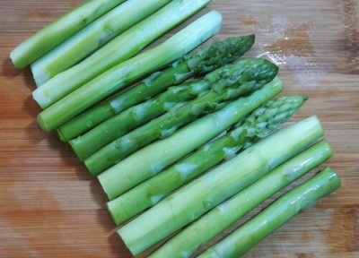 芦笋皮怎么剥 芦笋皮怎么剥 去皮方法