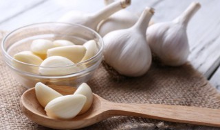 吃生蒜头有什么好处 吃生蒜头有什么功效与作用呢