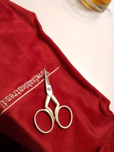 衣领大了怎么改小的隐形针法 把衣领改小的方法与妙招