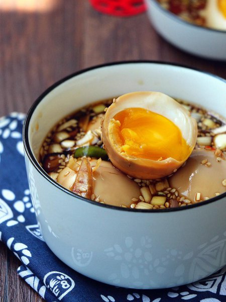 鸡蛋煮多久能变成溏心蛋