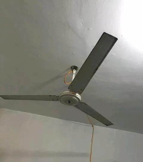 膨胀挂钩挂吊扇安全吗