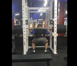 深蹲70kg是什么水平