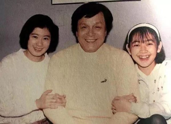 贾静雯个人资料简历