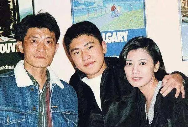 贾静雯个人资料简历