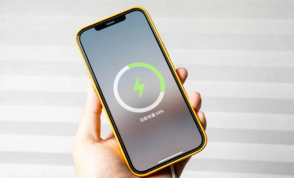 iphone电池健康一年掉多少正常