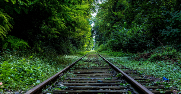 火车道下面为什么铺石子
