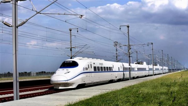 火车道下面为什么铺石子