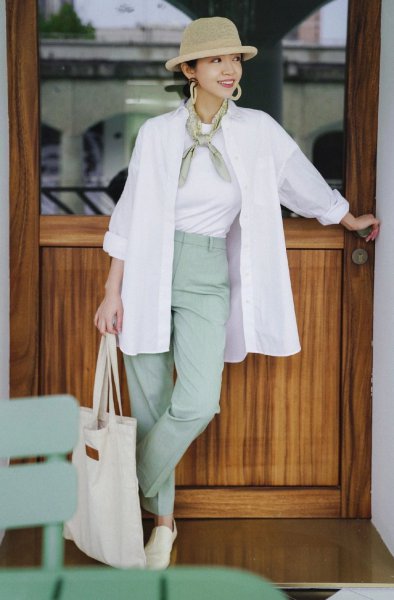 40岁后不宜穿的颜色