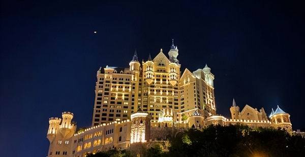 全国著名的极具特色酒店