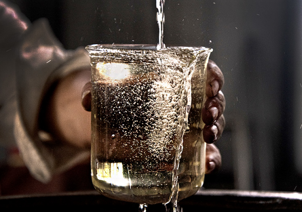 一瓶白酒有多少斤