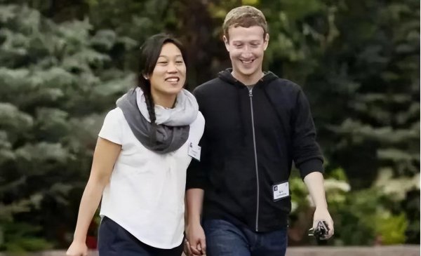 扎克伯格的妻子陈慧娴简介