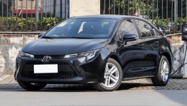 雷凌和卡罗拉哪个性价比更高一些