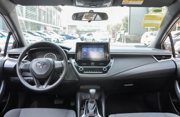 雷凌和卡罗拉哪个性价比更高一些