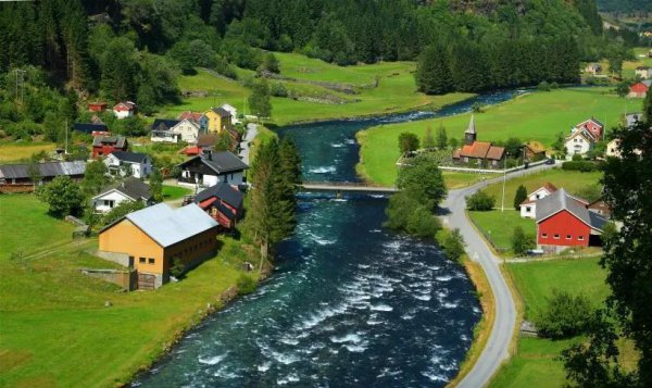 挪威有多少人口面积多大