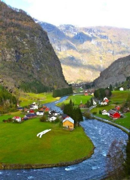 挪威有多少人口面积多大