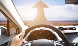 汽车玻璃模糊怎么清洗 汽车玻璃模糊如何清洗