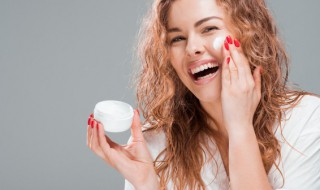 防晒液怎么用才正确 涂抹防晒霜的正确步骤