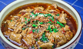 水煮肉放什么配菜好吃 水煮肉放哪些配菜好吃