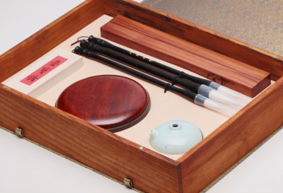 给领导送什么礼物好 给领导送礼什么时候给送什么实用