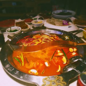 番茄火锅适合涮什么食材 番茄锅底涮什么菜比较好吃