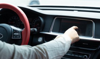 汽车雨刮器故障解决方法 汽车雨刮器故障怎么办