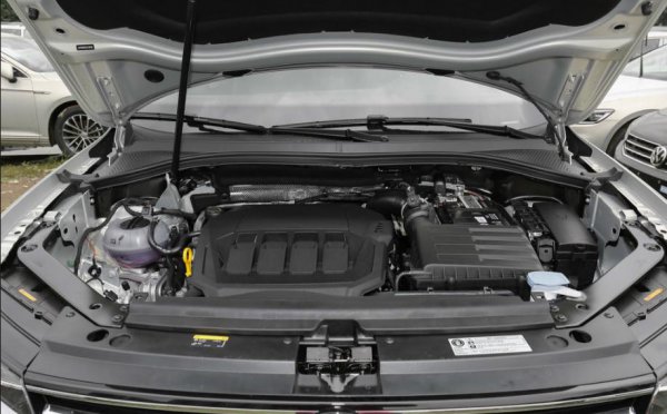 凯迪拉克xt4和途观l哪个好更保值