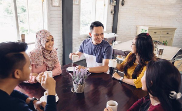 嘴笨不会聊天怎么办