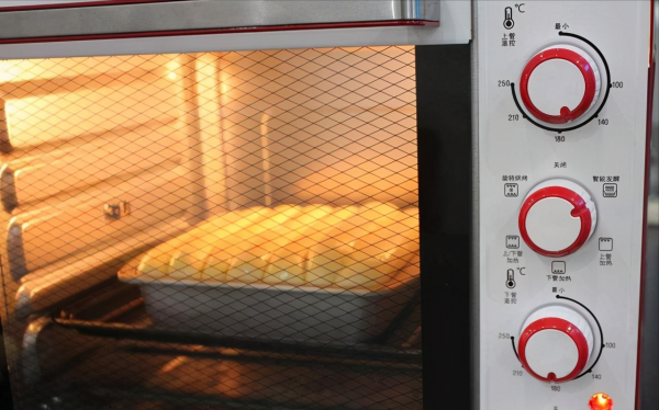 烤箱中途可以打开吗