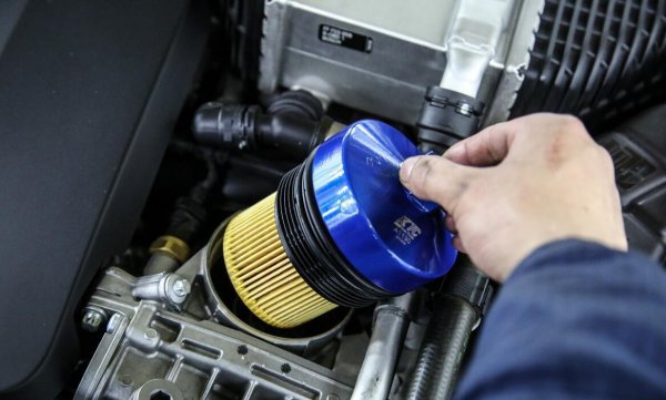 机油滤清器多久换一次