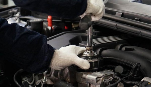 机油滤清器多久换一次