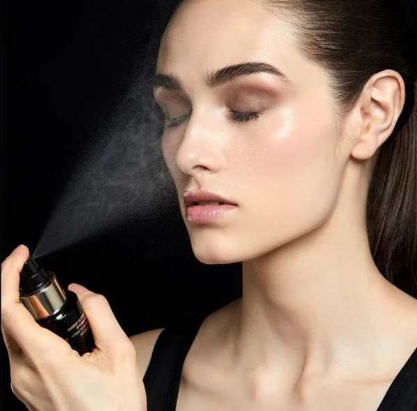 定妆粉和定妆喷雾哪个好用